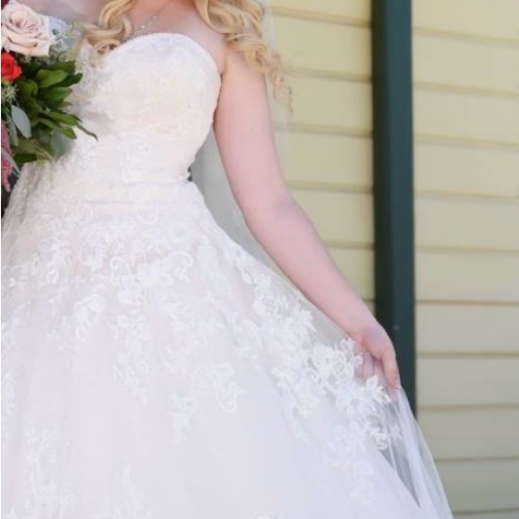 Symphony of Venus Blush Wedding Dress - Picture 11 of 16